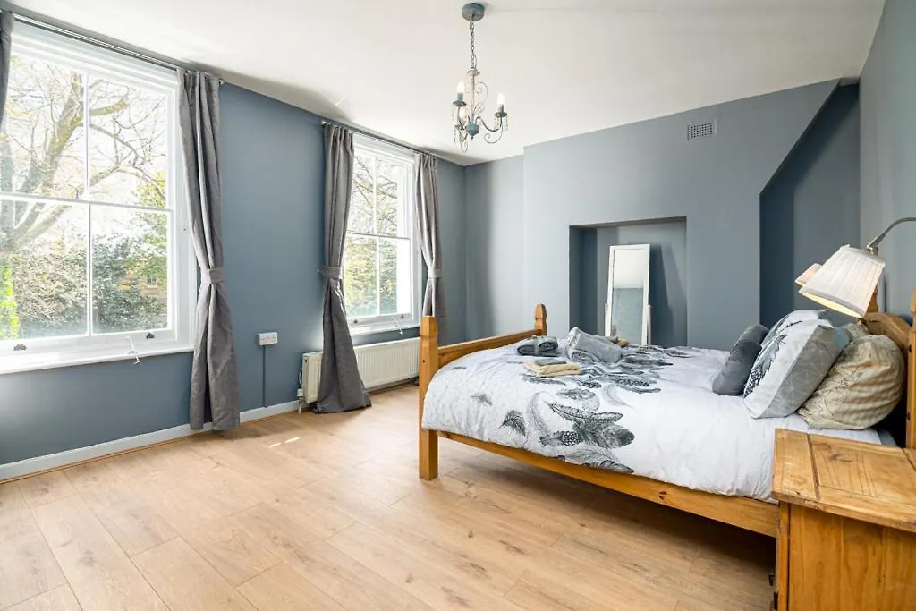 Guest house Beautiful House Comfortable & Cozy London